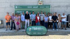 El director xeral de Comercio e Consumo estuvo en A Pobra.