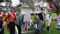 Ofrenda floral en A Maestranza
