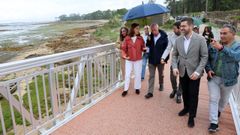 Un momento de la visita de la conselleira de Medio Ambiente, �ngeles V�zquez, a Rego do Alcalde