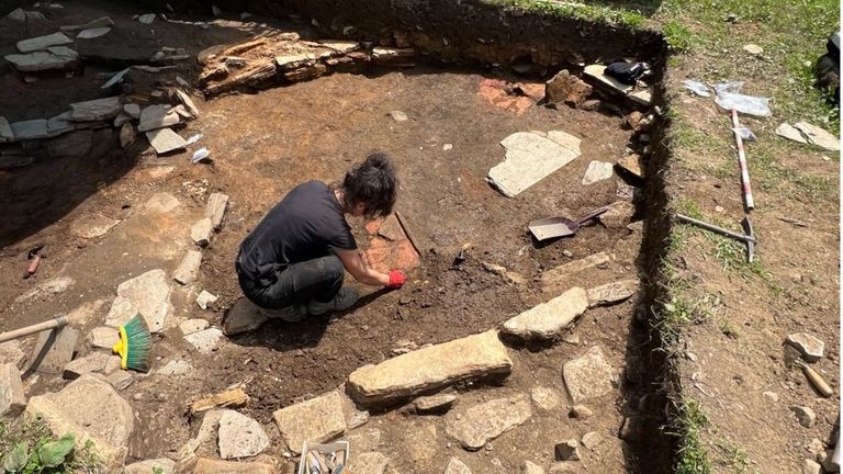 Excavacin en Combarro, Mondoedo, de una aldea altomedieval