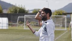 Diego Fern�ndez, adestrando durante un partido do Viveiro
