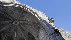 Las Ruinas de Santo Domingo en 2013 tras desprenderse un capitel