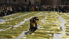 Colocan 229 mantas trmicas en recuerdo a las vctimas de la DANA