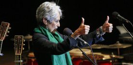 La cantante norteamericana se meti� al p�blico en el bolsillo desde que antes de que empezase a cantar. 