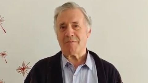 Miguel V�zquez, nunha captura do v�deo de presentaci�n da canle que abriu hai poucos d�as en YouTube para emitir as s�as misas