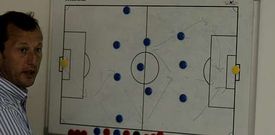 Manolo Garc�a estudia la forma de hacerle da�o al conjunto asturiano. 