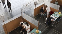 Vacunaci�n contra el covid en el recinto ferial de Pontevedra para el grupo de edad de 30 a 39 a�os