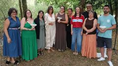 Representantes dos establecementos galardoados e alg�ns dos nacionalistas participantes no acto
