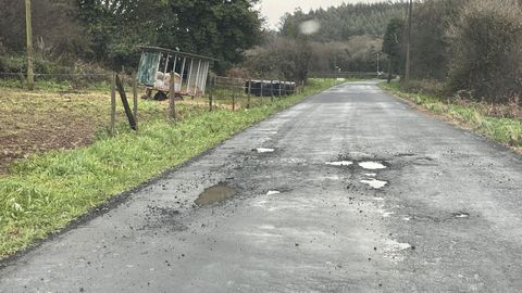 Los nuevos baches se concentran en un punto donde no se actu� en primavera