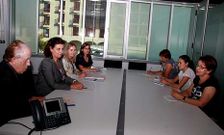 Representantes del Concello, O Mencer, C�ritas y Cruz Roja se reunieron en el consistorio lalinense.