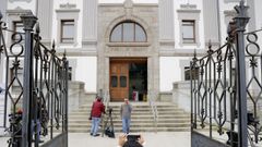 Entrada de la Audiencia Provincial de A Corua