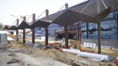 Exterior de la futura Intermodal de Lugo, con las marquesina para los taxis