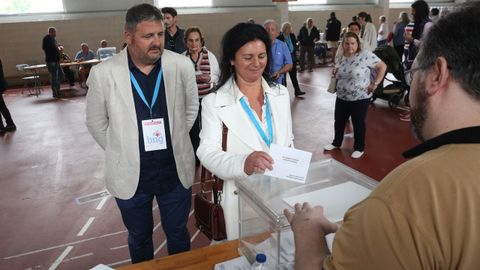 El candidato  del BNG, Liso Gonzlez, y la n2  Mar Prez