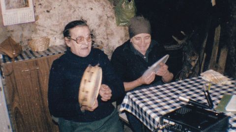 Rosa e Adolfina, por Doroth Schubarth, ano 1980 / APOI / MUSEO DO POBO GALEGO