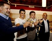 G�mez Noya recibi� un homenaje el pasado mi�rcoles arropado por los grupos pol�ticos. 