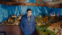 Algunas de las figuras m�viles relacionadas con la vida rural o edificios del pueblo, como la capilla, las hizo en barro el propio Jos�