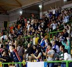 La afici�n del Pazo celebr� una permanencia que est� en entredicho en los despachos. 