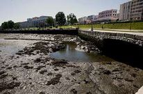 El proyecto de dragado de los lodos de la r�a de O Burgo contin�a pendiente de fechas y plazos