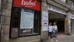 El cartel anunciando la demolici�n est� instalado en uno de los bajos, ya vac�o, que da a la calle Guti�rrez Mellado