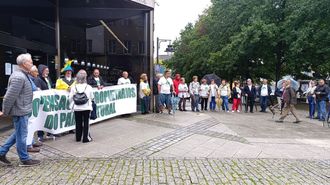 Concentración, ayer, delante del edificio administrativo de la Xunta en Ferrol