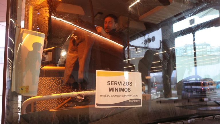 Nueva jornada de huelga de autobuses en Santiago