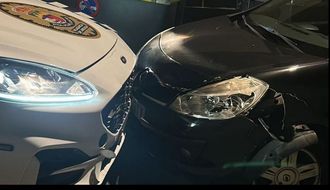 La Polic�a Local de Vilagarc�a persigue un veh�culo que se dio a la fuga