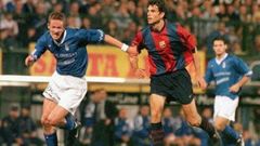 Peter Moller Real Oviedo Barcelona viejo Carlos Tartiere.Peter Moller, en un encuentro frente al Barcelona en su epoca oviedista