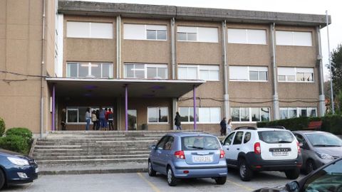 Educacin mantiene activo un caso de covid en el instituto Fontexera de Muros