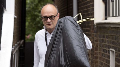 Dominic Cummings, este lunes, al salir de su domicilio en Londres
