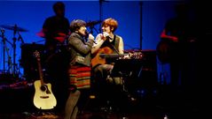 Un momento de la actuaci�n en el �gora