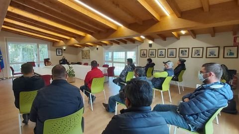 Imagen de archivo de una reuni�n mantenida con los vecinos de O�mbra sobre los pol�gonos agrarios