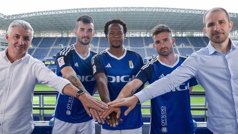 De izquierda a derecha: Roberto Su�rez, �lex Mill�n, Romario Ibarra, Sebas Moyano y Agust�n Lleida