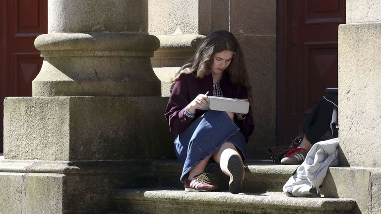 Medicina es la carrera m�s demandada de las universidades, en la foto la facultad de Santiago