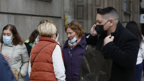 Primer da sin mascarillas en la calle en Ourense