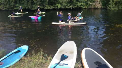 Os mozos gozan cada ano coas actividades fluviais