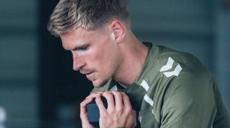 El futbolista del Celta Carl Starfelt, que encadenar� cinco partidos sin estar disponible para el club.