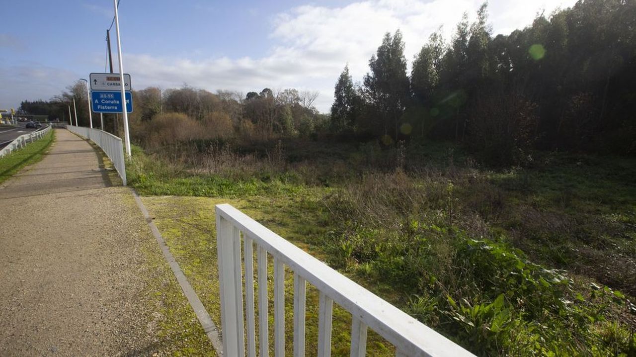 Empiezan los trámites para expropiar los terrenos del polígono de Coristanco