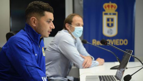 Rafa Mujica y Francesc Arnau, durante su presentacin en el Carlos Tartiere