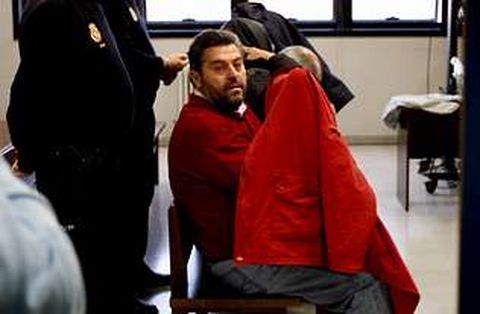 Los seis acusados, en un momento del juicio celebrado ayer en Vigo.