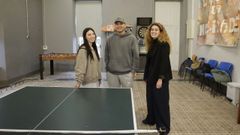 A la�Casa da Mocidade de Montrove, donde trabajan Sheila y Kenya, acuden j�venes que estudian secundaria como Eduardo