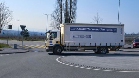 Cami�n en el que se realiz� el transporte de los antiprotones en las instalaciones del CERN