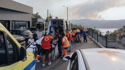 Una veintena de grandes dependientes fueron trasladados de la residencia de Chandrexa de Queixa