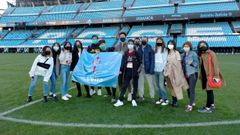 Estudiantes asi�ticos, de visita en Bala�dos