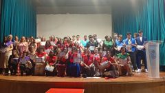 Alumnos en la ceremonia de graduaci�n del CIFP Porta da Auga de Ribadeo, celebrada en el Teatro