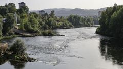 Caudal bajo del ro Mio a su paso por Ourense en el mes de agosto del 2025.