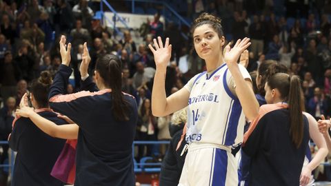 Lay Daniels agradeciendo el apoyo de la afici�n.