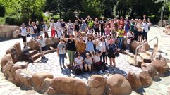 El campamento s�nior Amess�n se despidi� con una �ltima salida a la villa de Boiro en la jornada de clausura, en donde los participantes realizaron una visita guiada al pazo de Goi�ns, entre otras paradas. En las anteriores jornadas fueron a la cascada de O �zaro, Carnota, Ourense y Lal�n.