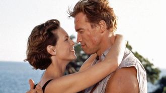 Arnold Schwarzenegger y Jamie Lee Curtis protagonizan �Mentiras arriesgadas�