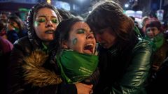 Las reacciones tras el �no� del Senado al aborto legal en Argentina