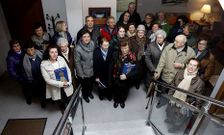Los miembros del consejo interparroquial visitaron ayer la casa de acogida.